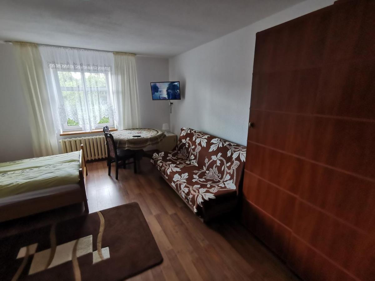 Pokoje Goscinne Straznica Jarosławiec Esterno foto