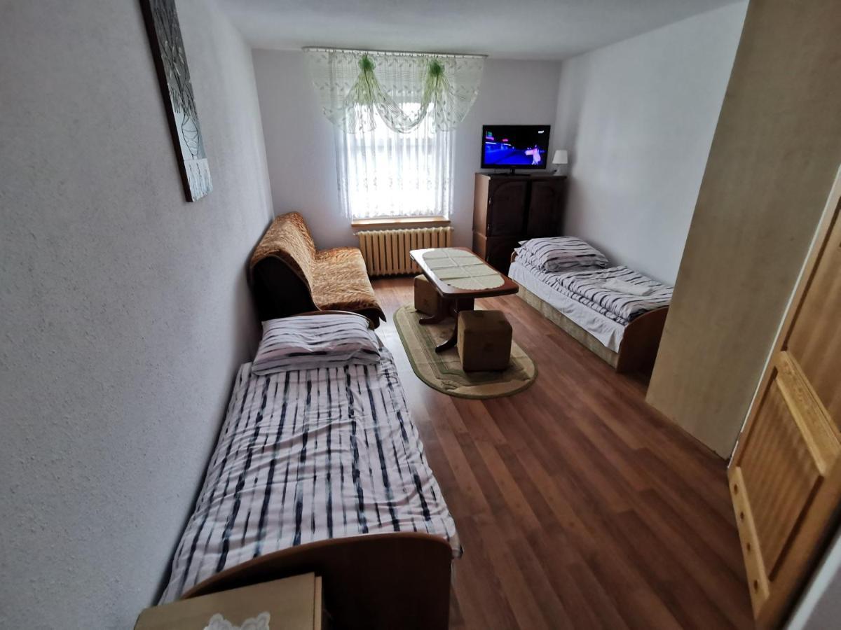 Pokoje Goscinne Straznica Jarosławiec Esterno foto